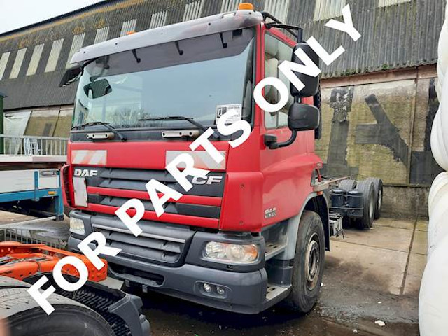DAF CF75.310 6X2 - Podvozek s kabinou: obrázek 2 DAF CF75.310 6X2 - Podvozek s kabinou: obrázek 2