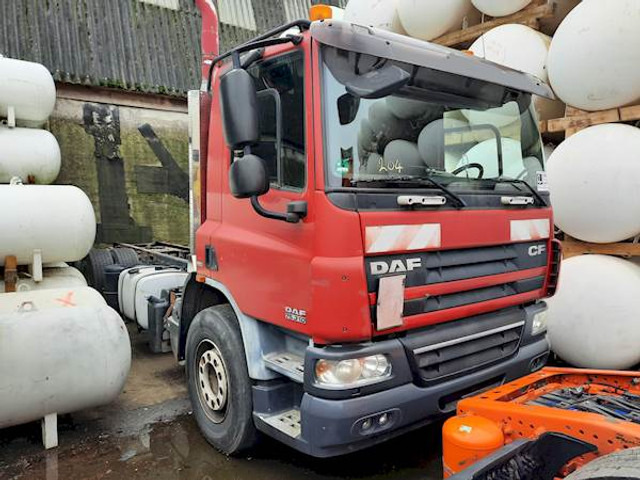 DAF CF75.310 6X2 - Podvozek s kabinou: obrázek 1 DAF CF75.310 6X2 - Podvozek s kabinou: obrázek 1
