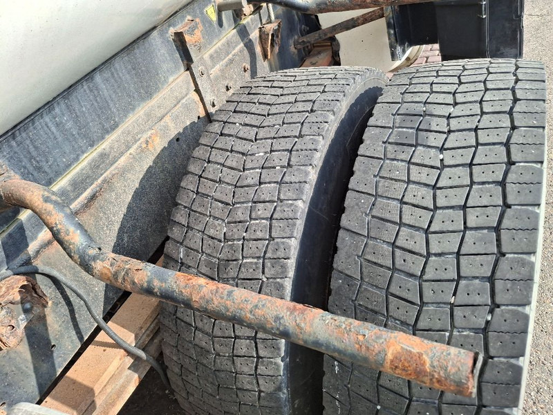 Renault MIDLUM 280DXI - Cisternové vozidlo: obrázek 5 Renault MIDLUM 280DXI - Cisternové vozidlo: obrázek 5