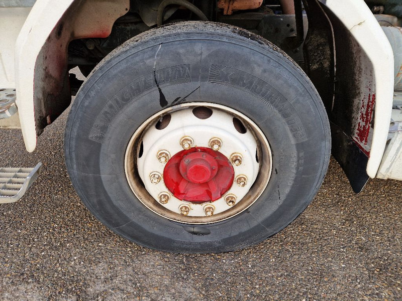 Scania R 142 H 6X2 V8 - Nákladní automobil valníkový/ Plošinový: obrázek 2 Scania R 142 H 6X2 V8 - Nákladní automobil valníkový/ Plošinový: obrázek 2