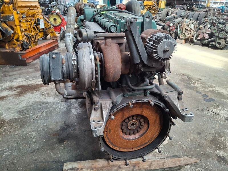 Volvo D16A520 - Motor: obrázek 5 Volvo D16A520 - Motor: obrázek 5