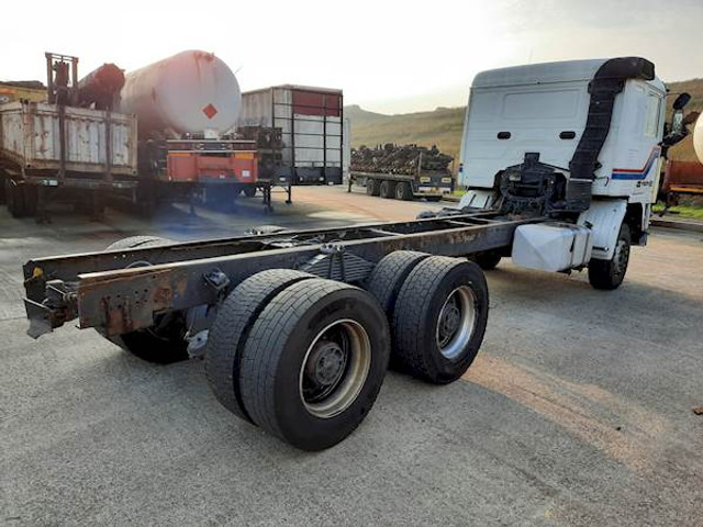 Volvo F 12 6*4 STEEL SUSPENSION - Podvozek s kabinou: obrázek 5 Volvo F 12 6*4 STEEL SUSPENSION - Podvozek s kabinou: obrázek 5