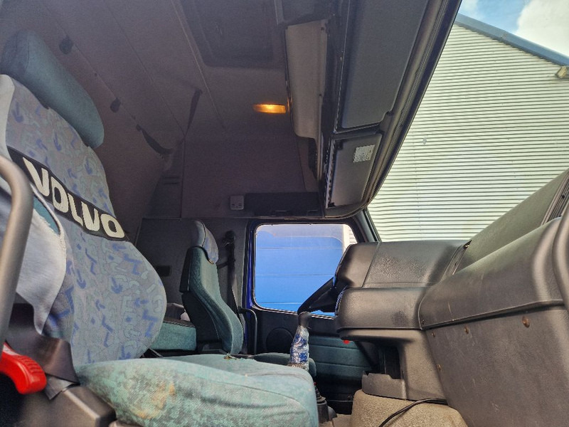 Volvo FH 12 380 - Plachtový nákladní auto: obrázek 3 Volvo FH 12 380 - Plachtový nákladní auto: obrázek 3