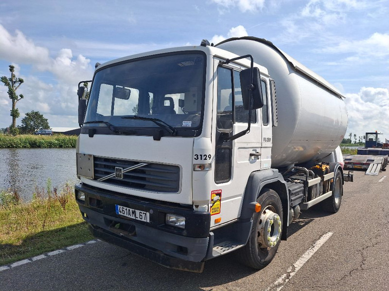 Volvo FL 250 GAS / LPG - Cisternové vozidlo: obrázek 1 Volvo FL 250 GAS / LPG - Cisternové vozidlo: obrázek 1