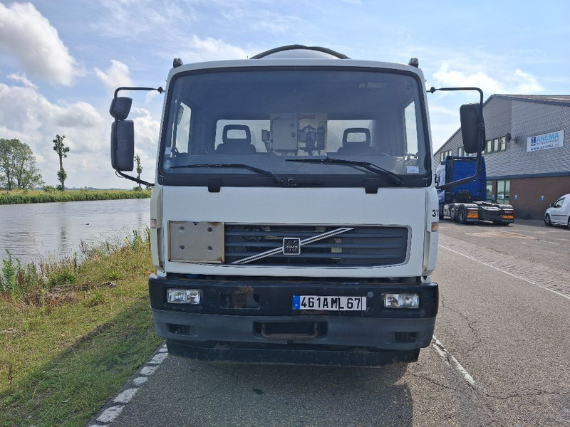 Volvo FL 250 GAS / LPG - Cisternové vozidlo: obrázek 3 Volvo FL 250 GAS / LPG - Cisternové vozidlo: obrázek 3