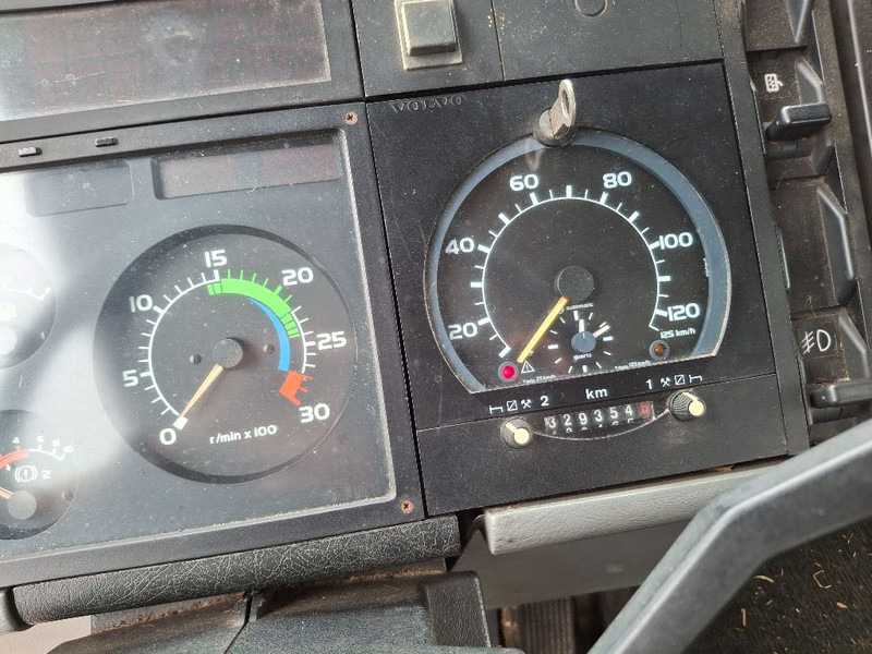 Podvozek s kabinou Volvo FL611: obrázek 12