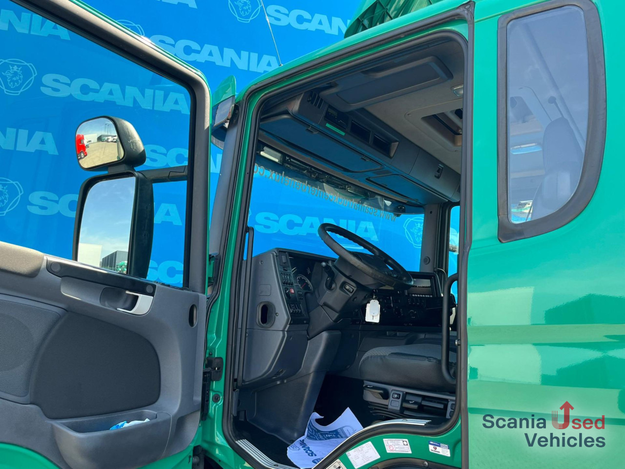SCANIA P 320 DB6x2*4MNB RETARDER FULL AIR 8T TAIL LIFT 2T - Skříňový nákladní auto: obrázek 3 SCANIA P 320 DB6x2*4MNB RETARDER FULL AIR 8T TAIL LIFT 2T - Skříňový nákladní auto: obrázek 3