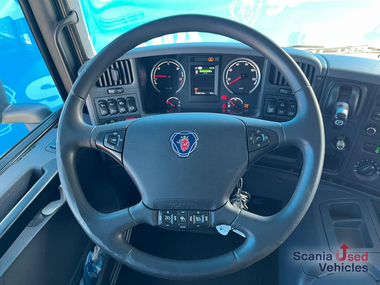 SCANIA P 320 DB6x2*4MNB RETARDER FULL AIR 8T TAIL LIFT 2T - Skříňový nákladní auto: obrázek 5 SCANIA P 320 DB6x2*4MNB RETARDER FULL AIR 8T TAIL LIFT 2T - Skříňový nákladní auto: obrázek 5