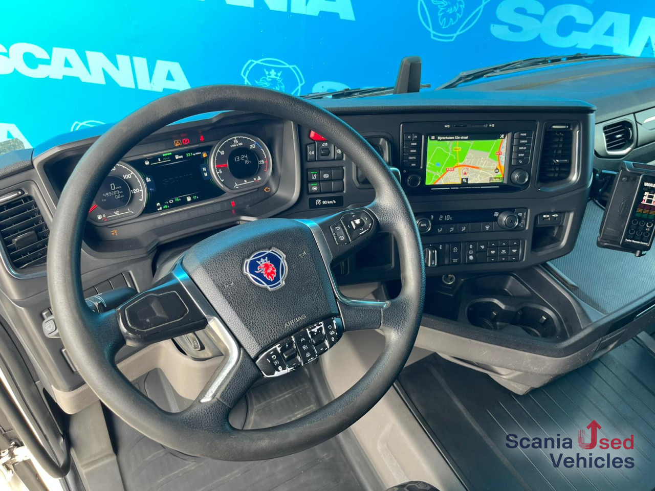 SCANIA R 410 B6x2*4NB LNG RETARDER FRIGO CHEREAU 765x250x - Chladírenský nákladní automobil: obrázek 2 SCANIA R 410 B6x2*4NB LNG RETARDER FRIGO CHEREAU 765x250x - Chladírenský nákladní automobil: obrázek 2
