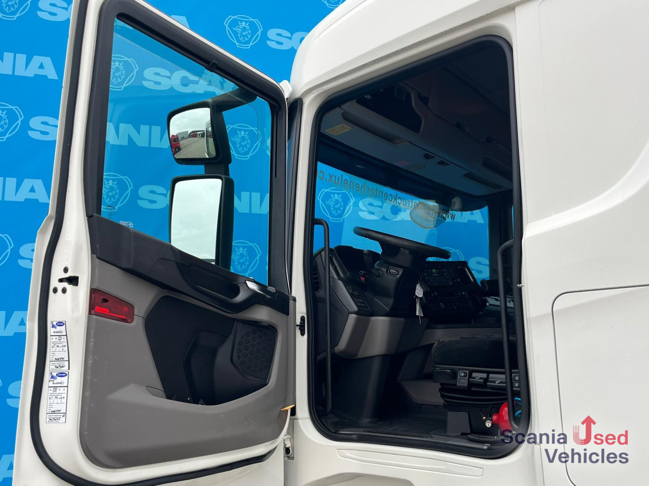SCANIA R 410 B6x2*4NB LNG RETARDER FRIGO CHEREAU 765x250x - Chladírenský nákladní automobil: obrázek 2 SCANIA R 410 B6x2*4NB LNG RETARDER FRIGO CHEREAU 765x250x - Chladírenský nákladní automobil: obrázek 2