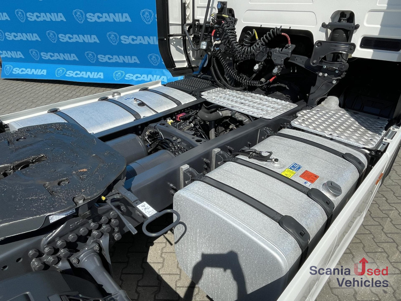SCANIA R 450 A4x2NA DIFF-L RETARDER ACC 2X TANK - Tahač: obrázek 2 SCANIA R 450 A4x2NA DIFF-L RETARDER ACC 2X TANK - Tahač: obrázek 2