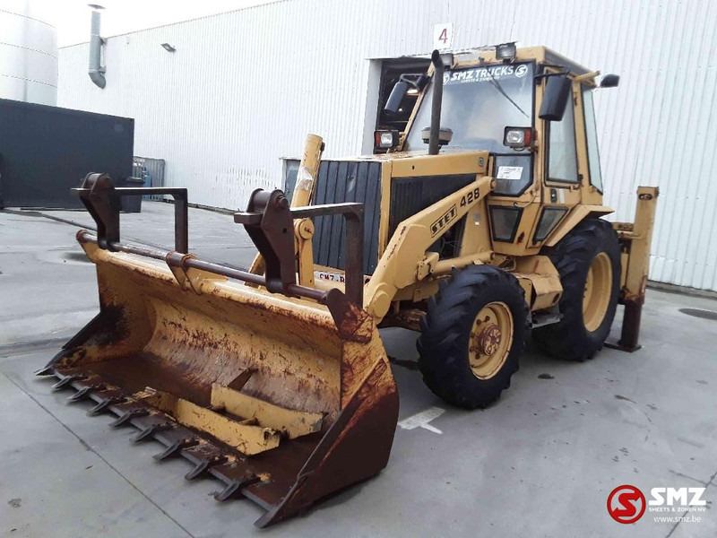 Caterpillar 428 - Rýpadlo-nakladač: obrázek 3 Caterpillar 428 - Rýpadlo-nakladač: obrázek 3