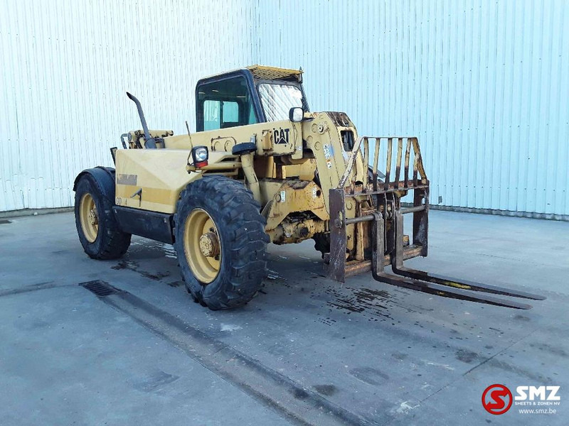 Caterpillar TH 62 - Teleskopický manipulátor: obrázek 1 Caterpillar TH 62 - Teleskopický manipulátor: obrázek 1