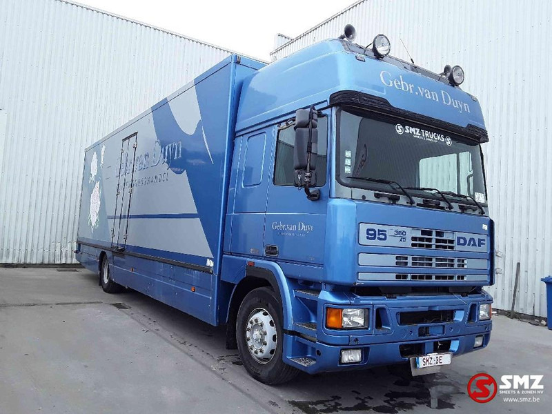 DAF 95 360 ATI SuperSpacecab NL truck - Chladírenský nákladní automobil: obrázek 1 DAF 95 360 ATI SuperSpacecab NL truck - Chladírenský nákladní automobil: obrázek 1