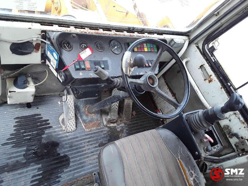 Kolový nakladač Liebherr Machine 551: obrázek 8