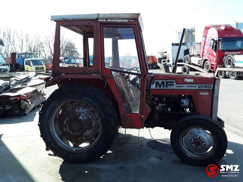 Massey Ferguson Machine - Traktor: obrázek 4 Massey Ferguson Machine - Traktor: obrázek 4