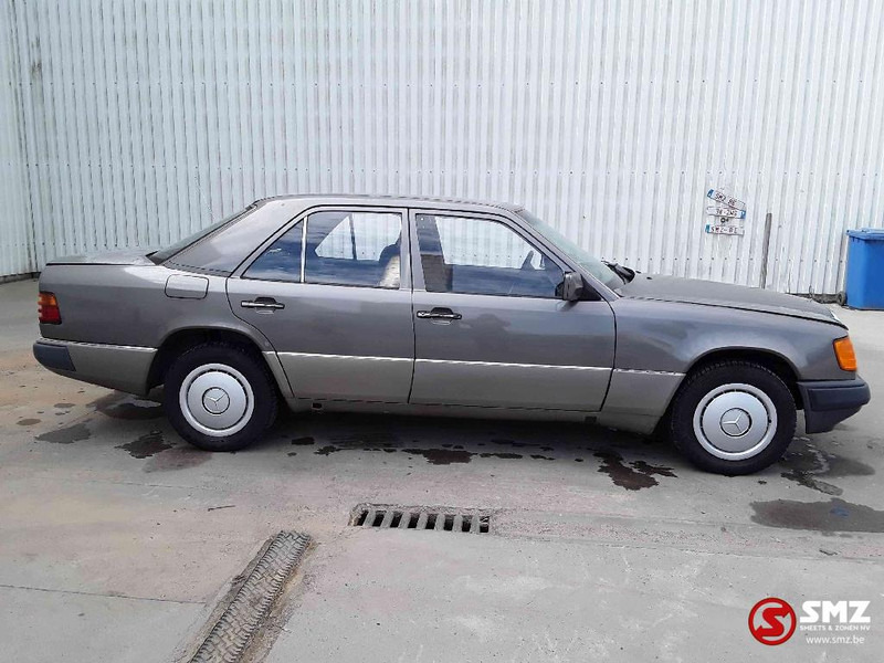 Mercedes-Benz - Osobní auto: obrázek 4 Mercedes-Benz - Osobní auto: obrázek 4
