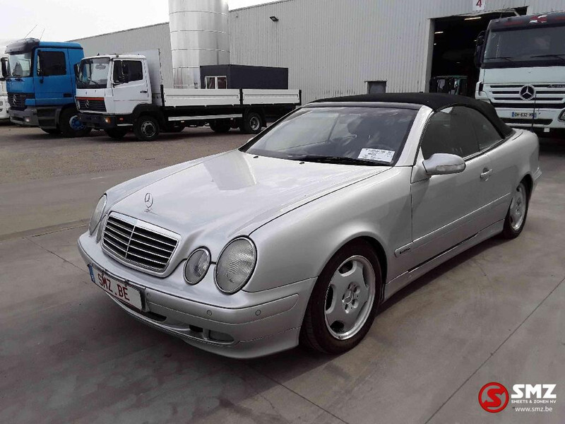 Mercedes-Benz CLK-Klasse 200 - Osobní auto: obrázek 3 Mercedes-Benz CLK-Klasse 200 - Osobní auto: obrázek 3