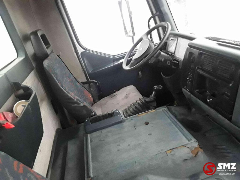 Autodomíchávač Renault Kerax 300 manual pump: obrázek 6