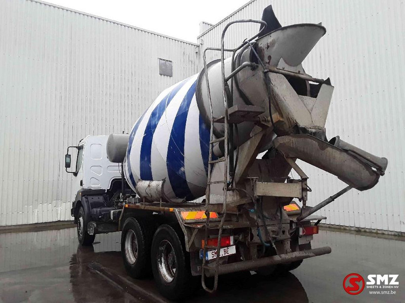 Autodomíchávač Renault Kerax 300 manual pump: obrázek 9