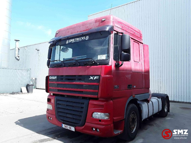 DAF 105 XF 460 manual - Tahač: obrázek 3 DAF 105 XF 460 manual - Tahač: obrázek 3