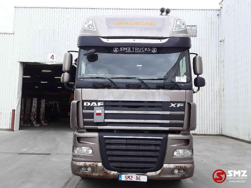 DAF 105 XF 460 superspacecab manual - Tahač: obrázek 2 DAF 105 XF 460 superspacecab manual - Tahač: obrázek 2