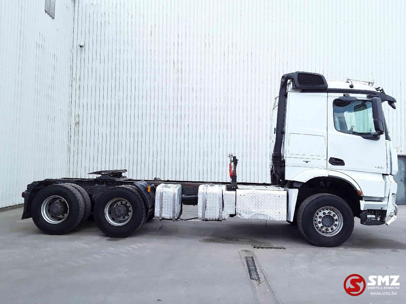 Mercedes-Benz Arocs 3351 lames steel - Tahač: obrázek 4 Mercedes-Benz Arocs 3351 lames steel - Tahač: obrázek 4