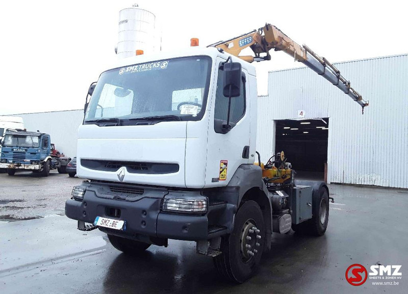 Renault Kerax 420 Effer 250 _5s - Tahač: obrázek 3 Renault Kerax 420 Effer 250 _5s - Tahač: obrázek 3
