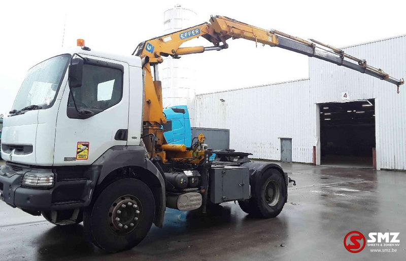 Renault Kerax 420 Effer 250 _5s - Tahač: obrázek 5 Renault Kerax 420 Effer 250 _5s - Tahač: obrázek 5
