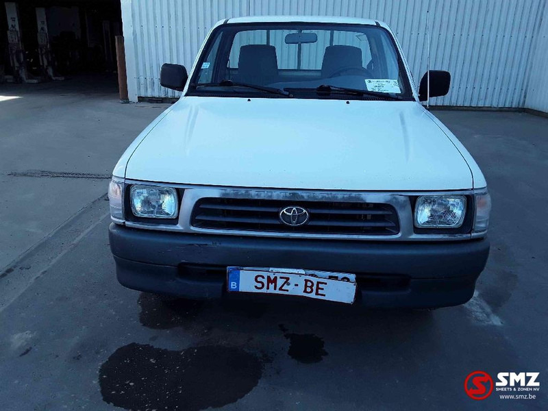 Toyota Hilux - Osobní auto: obrázek 2 Toyota Hilux - Osobní auto: obrázek 2
