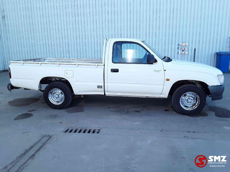 Toyota Hilux - Osobní auto: obrázek 4 Toyota Hilux - Osobní auto: obrázek 4