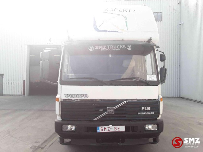 Volvo FL6 12 - Plachtový nákladní auto: obrázek 2 Volvo FL6 12 - Plachtový nákladní auto: obrázek 2