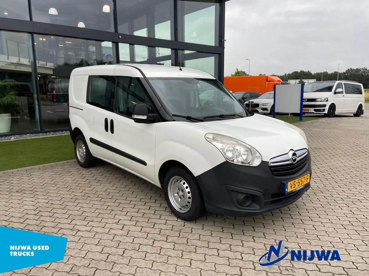 Opel Combo Airco + Trekhaak Kasten - Malá dodávka: obrázek 2 Opel Combo Airco + Trekhaak Kasten - Malá dodávka: obrázek 2