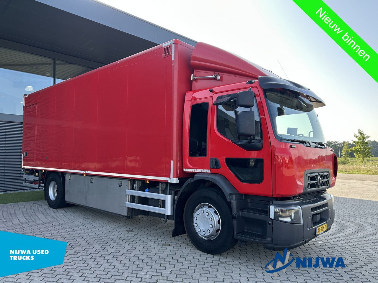 Renault D WIDE 280 4x2 Low mileage + Achtersluitklep - Skříňový nákladní auto: obrázek 2 Renault D WIDE 280 4x2 Low mileage + Achtersluitklep - Skříňový nákladní auto: obrázek 2