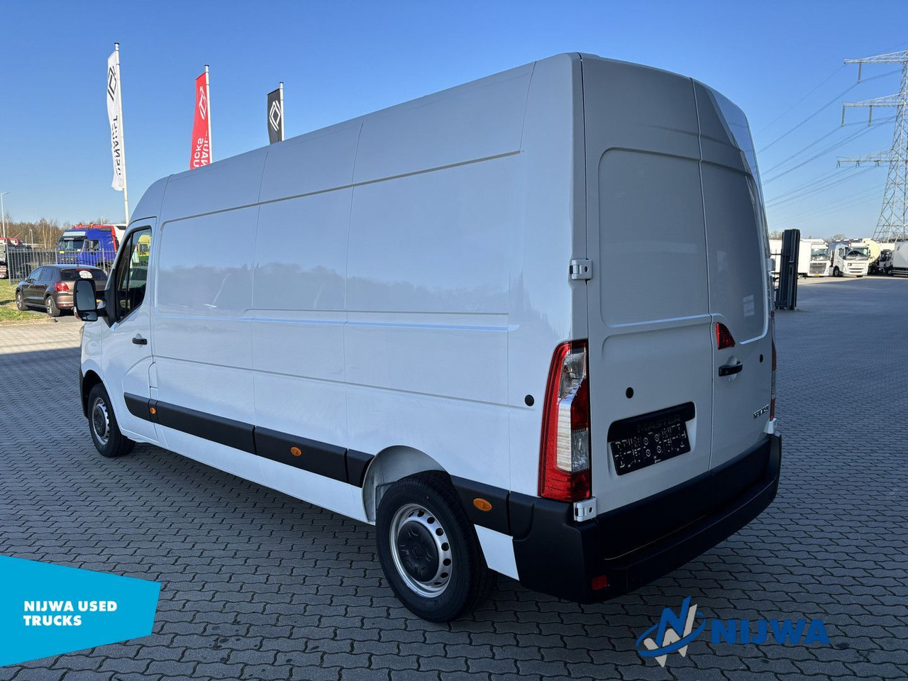 Renault Master 135 L3H2 Parkeersensoren + Cruise control - Malá dodávka: obrázek 4 Renault Master 135 L3H2 Parkeersensoren + Cruise control - Malá dodávka: obrázek 4