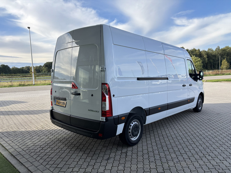 Renault Master 135 L3H2 Parkeersensoren + Cruise control - Malá dodávka: obrázek 3 Renault Master 135 L3H2 Parkeersensoren + Cruise control - Malá dodávka: obrázek 3