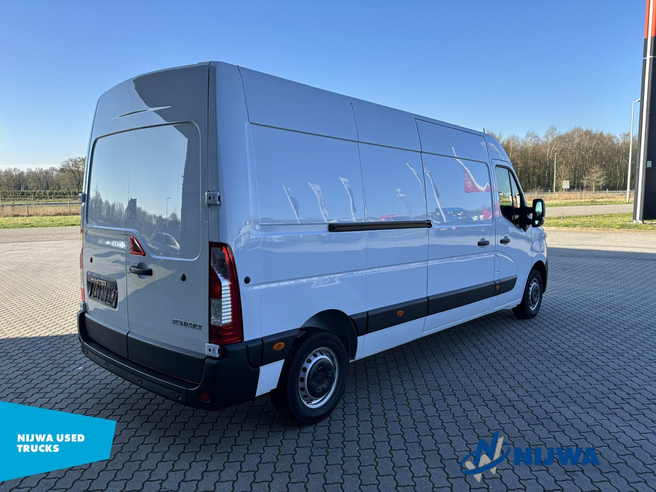 Renault Master 135 L3H2 Parkeersensoren + Cruise control - Malá dodávka: obrázek 3 Renault Master 135 L3H2 Parkeersensoren + Cruise control - Malá dodávka: obrázek 3