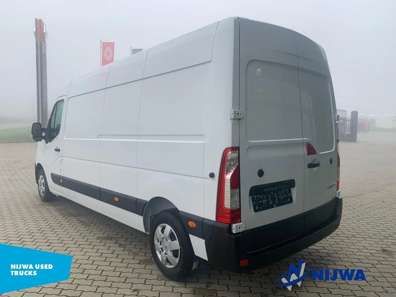 Renault Master 180 L3H2 Parkeersensoren + Airco Kasten - Furgon: obrázek 4 Renault Master 180 L3H2 Parkeersensoren + Airco Kasten - Furgon: obrázek 4