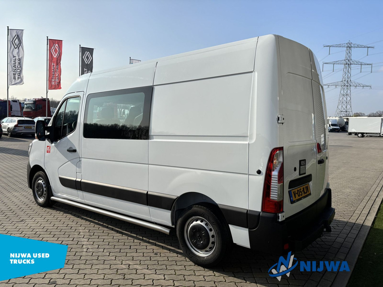 Renault Master T35 150 L2H2 Dubbele Cabine Kasten - Furgon, Dodávka s dvojitou kabinou: obrázek 4 Renault Master T35 150 L2H2 Dubbele Cabine Kasten - Furgon, Dodávka s dvojitou kabinou: obrázek 4