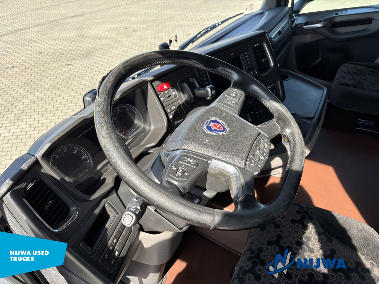 Tahač Scania R450 4x2 Retarder + Navigatie: obrázek 13