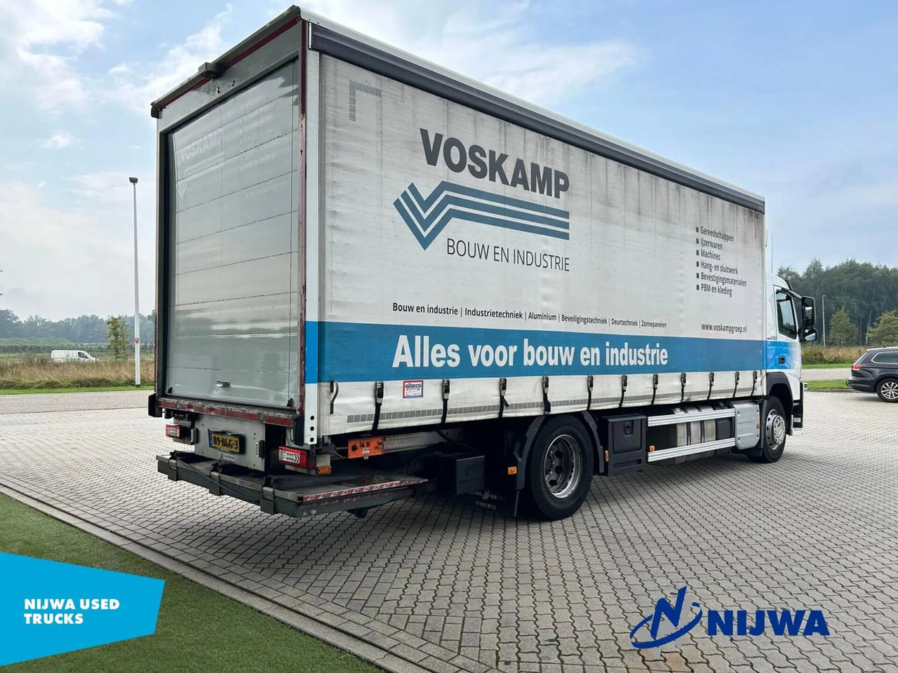 Volvo FM 330 Schuifzeil + Laadklep - Plachtový nákladní auto: obrázek 3 Volvo FM 330 Schuifzeil + Laadklep - Plachtový nákladní auto: obrázek 3