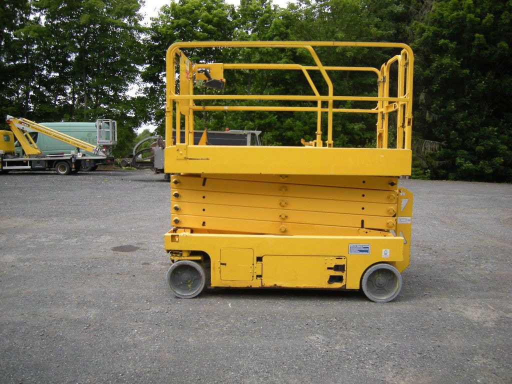Autoplošina Genie GS 3246, Scherenarbeitsbühne Genie 11,9 m: obrázek 20