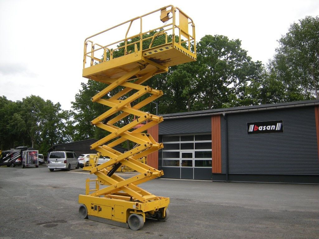 Autoplošina Genie GS 3246, Scherenarbeitsbühne Genie 11,9 m: obrázek 8