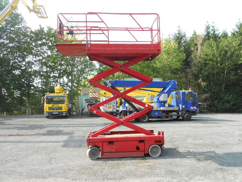 Haulotte Haulotte Compact 8W, AH 8 m - Nůžková plošina: obrázek 5 Haulotte Haulotte Compact 8W, AH 8 m - Nůžková plošina: obrázek 5