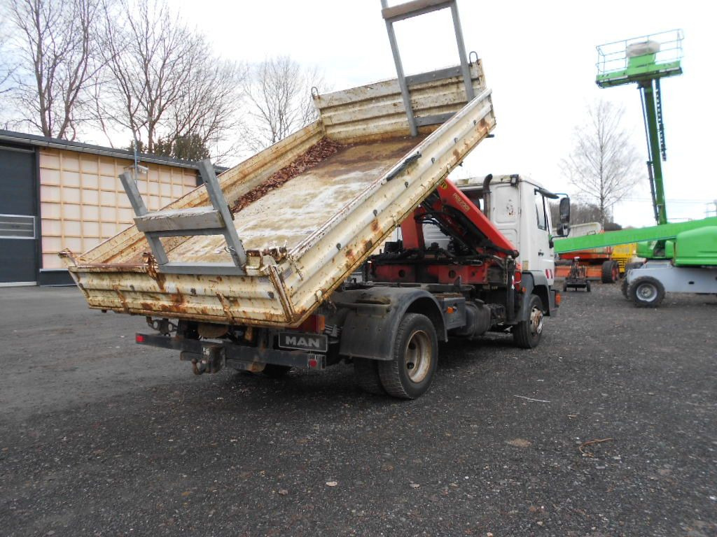 MAN MAN LE8.150 mit Palfinger PKG7001 - Sklápěč, Auto s hydraulickou rukou: obrázek 4 MAN MAN LE8.150 mit Palfinger PKG7001 - Sklápěč, Auto s hydraulickou rukou: obrázek 4
