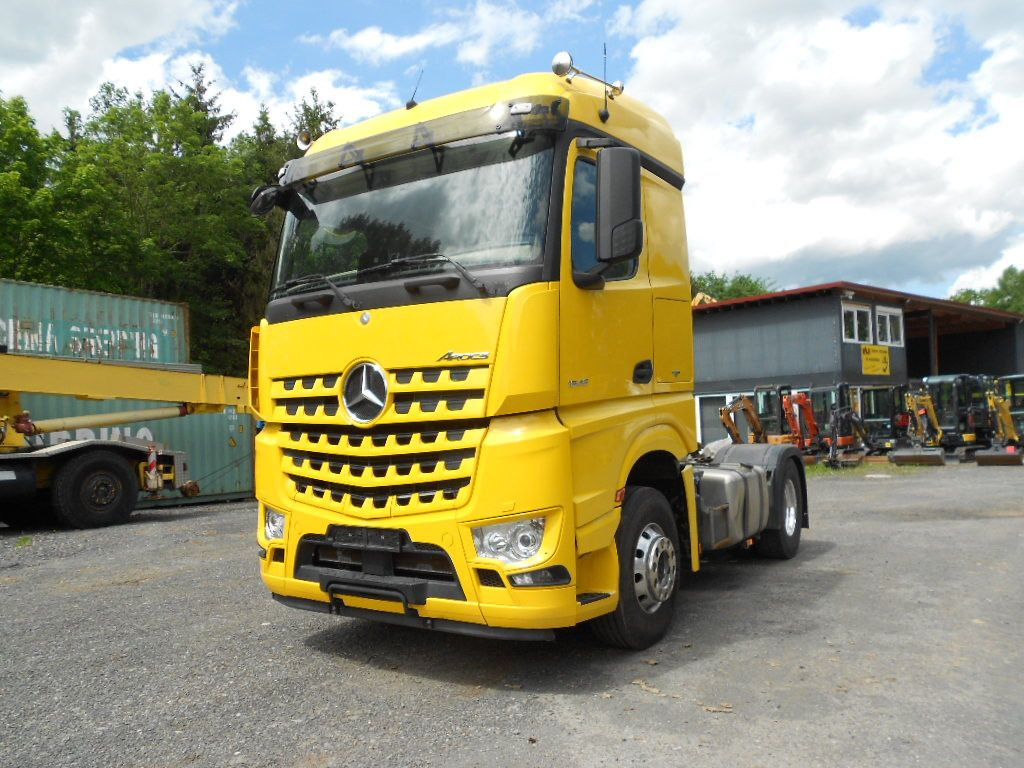 Mercedes-Benz AROCS 1845 - Tahač: obrázek 4 Mercedes-Benz AROCS 1845 - Tahač: obrázek 4