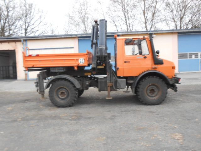 Unimog U1450 427/11 mit Kran - Sklápěč, Auto s hydraulickou rukou: obrázek 3 Unimog U1450 427/11 mit Kran - Sklápěč, Auto s hydraulickou rukou: obrázek 3