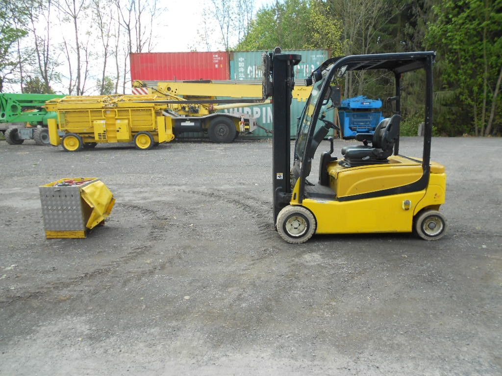 Yale ERP20VF, 2 Tonnen Stapler Yale ERP20VF, 2 Tonnen Stapler - Elektrický vysokozdvižný vozík: obrázek 4 Yale ERP20VF, 2 Tonnen Stapler Yale ERP20VF, 2 Tonnen Stapler - Elektrický vysokozdvižný vozík: obrázek 4