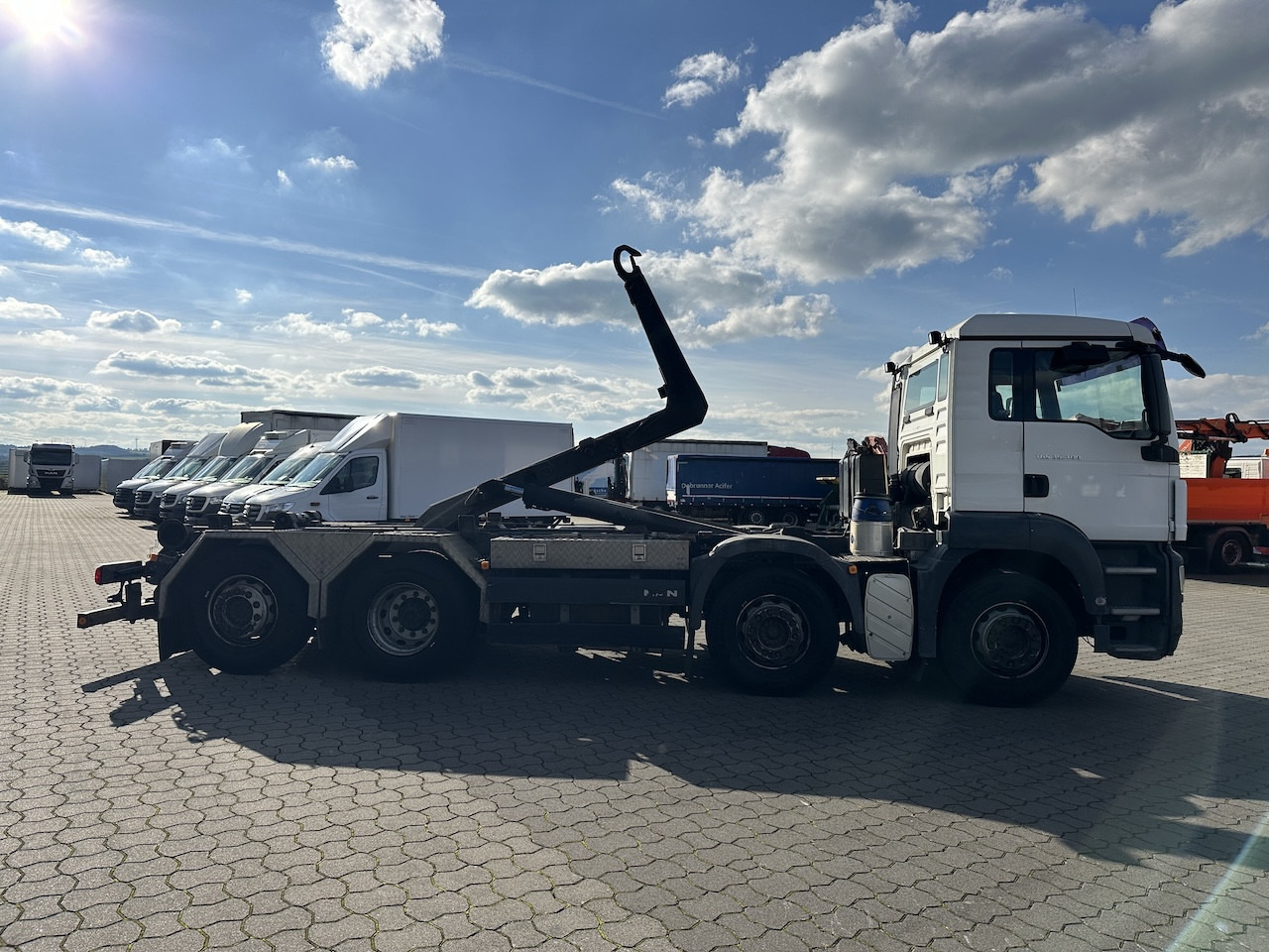 MAN TGS 35.400 8x2 Intarder Meiller Haken - Hákový nosič kontejnerů: obrázek 4 MAN TGS 35.400 8x2 Intarder Meiller Haken - Hákový nosič kontejnerů: obrázek 4