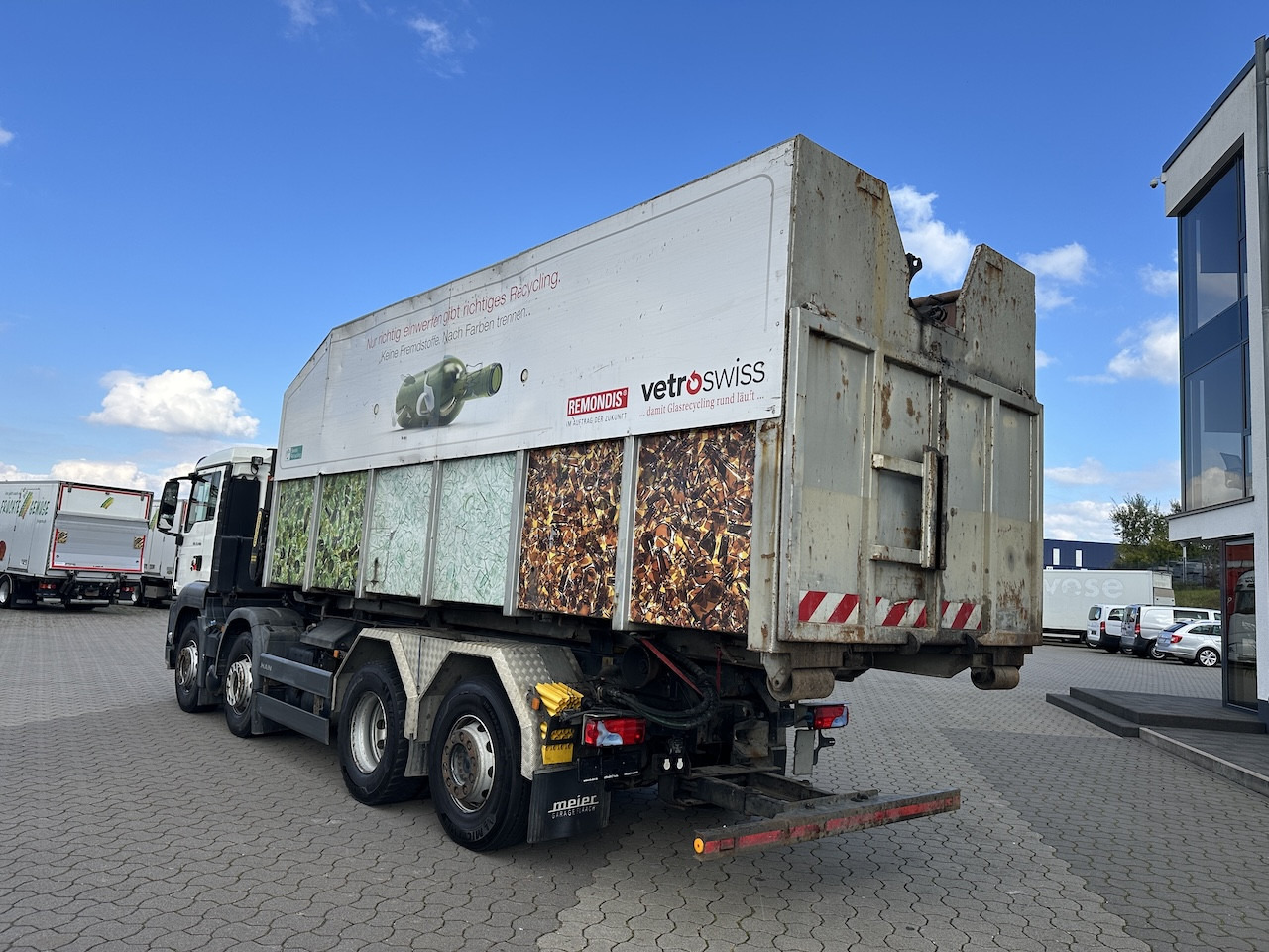 MAN TGS 35.400 8x2 Intarder PK 16502 Glasmulde - Hákový nosič kontejnerů, Auto s hydraulickou rukou: obrázek 4 MAN TGS 35.400 8x2 Intarder PK 16502 Glasmulde - Hákový nosič kontejnerů, Auto s hydraulickou rukou: obrázek 4